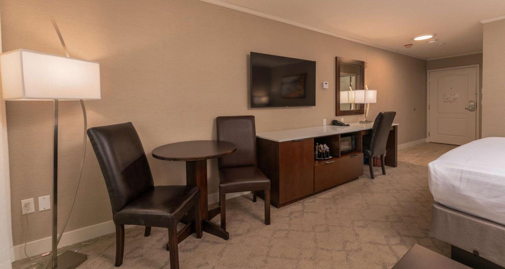 Prestige Lakeside Resort, Worldhotels Elite 4*