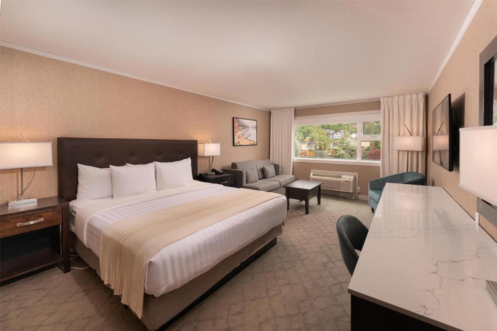 Prestige Lakeside Resort, Worldhotels Elite 4*